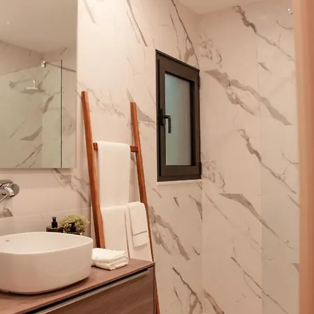 펜션 Fornas House *